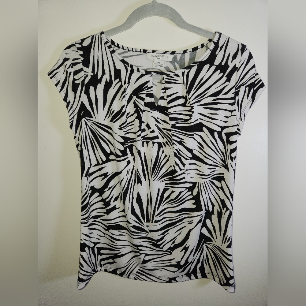 Liz Claiborne Black and White Lightweight Blouse - Petite Small